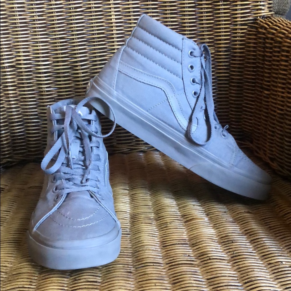 Vans Hightop Shoes * USED LIKE NEW *